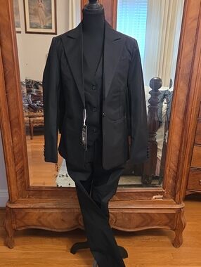 Women's Black Tailored 3 Piece Suit